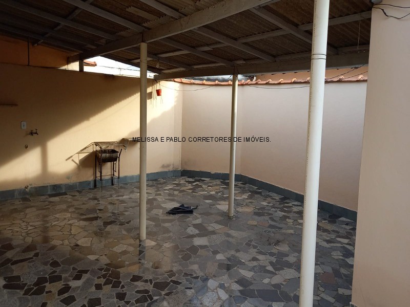 Casa à venda com 3 quartos, 260m² - Foto 37