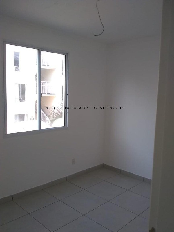 Apartamento à venda com 2 quartos, 43m² - Foto 2