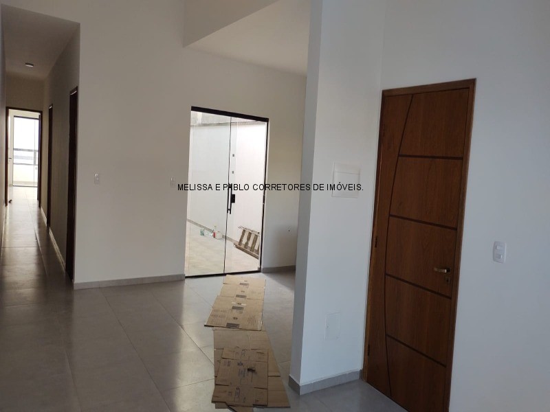 Casa à venda com 2 quartos, 77m² - Foto 14