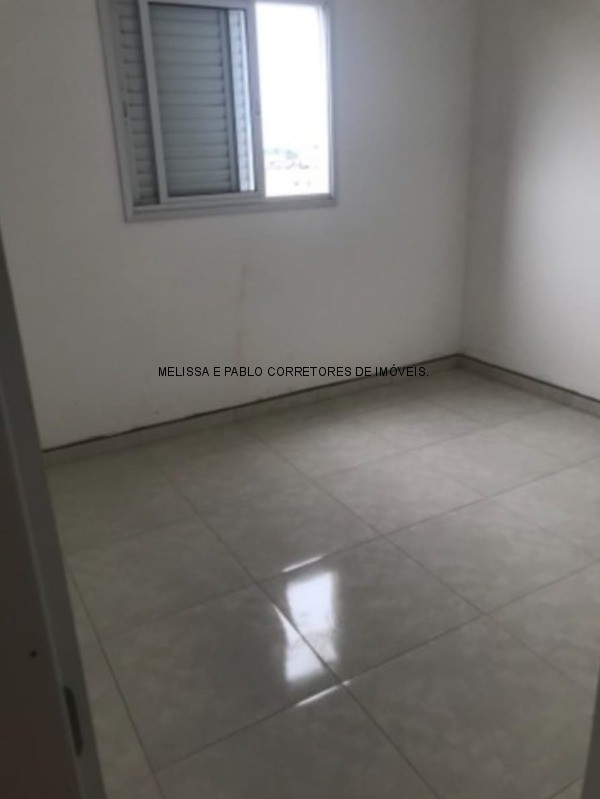 Apartamento à venda com 3 quartos, 85m² - Foto 2