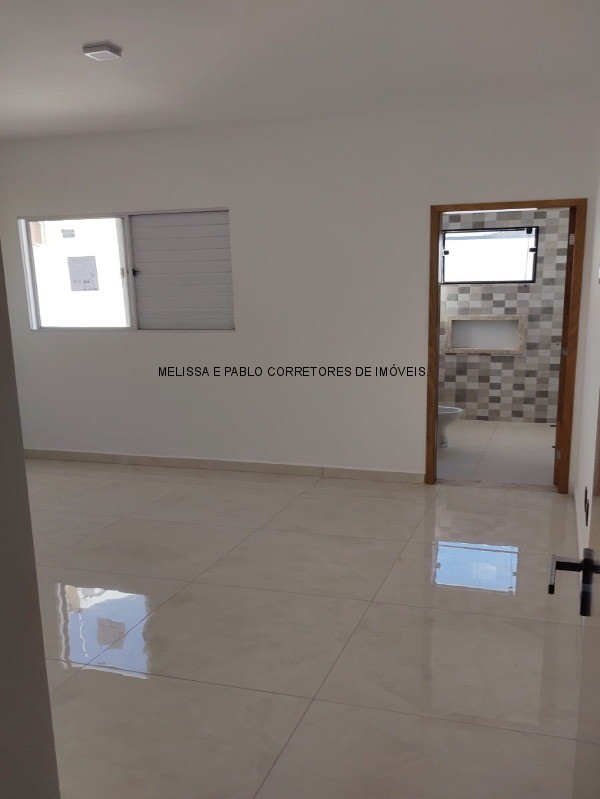 Casa à venda com 3 quartos, 92m² - Foto 5