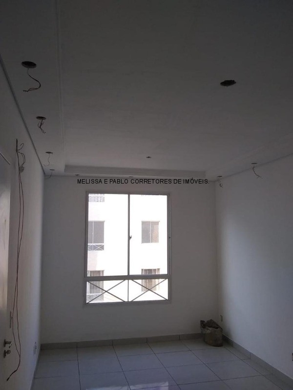 Apartamento à venda com 2 quartos, 43m² - Foto 1