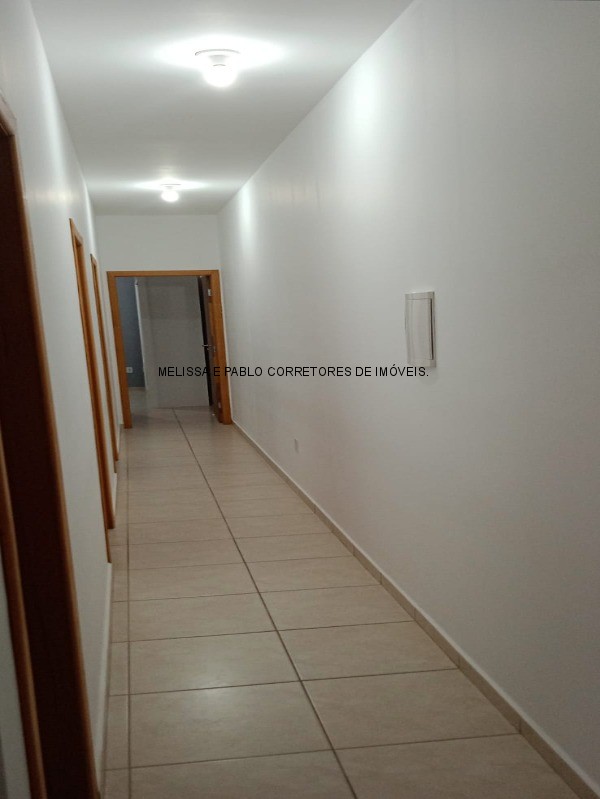 Casa à venda com 3 quartos, 100m² - Foto 4