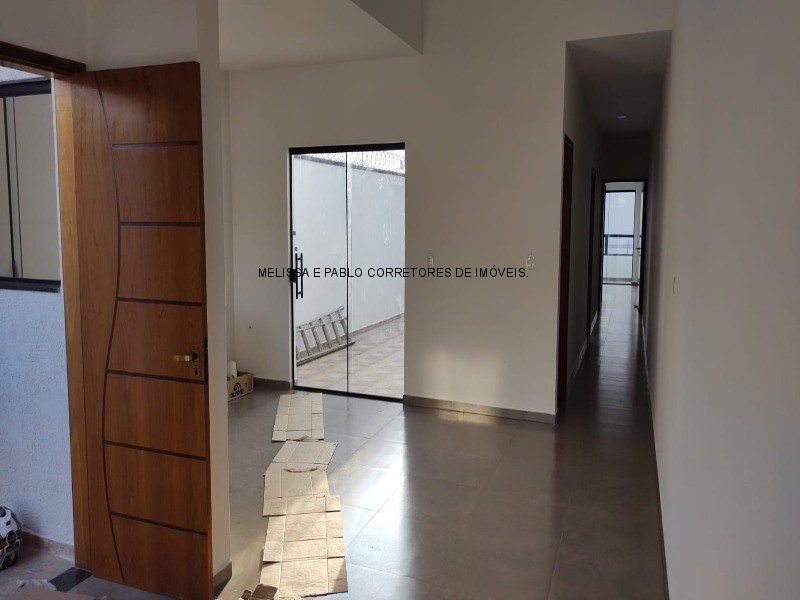 Casa à venda com 2 quartos, 77m² - Foto 9