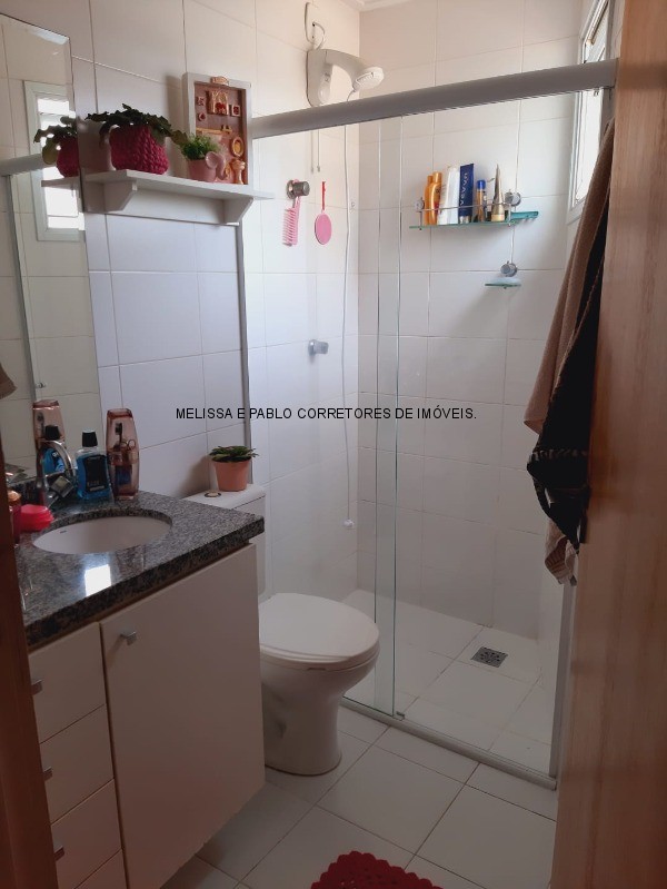 Apartamento à venda com 2 quartos, 68m² - Foto 8