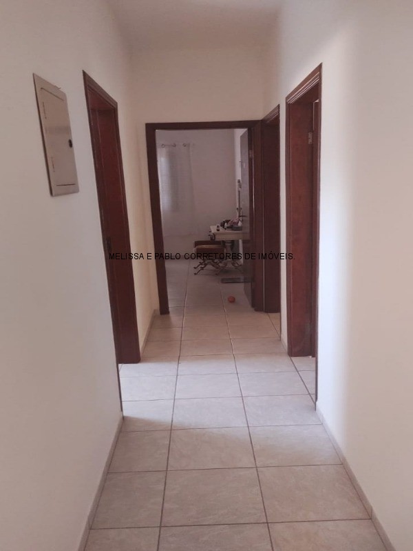 Casa à venda com 3 quartos, 220m² - Foto 32