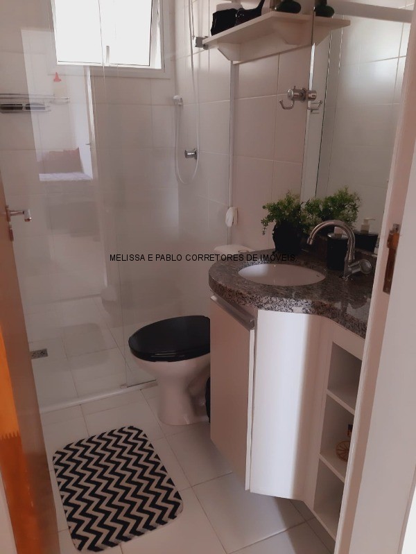 Apartamento à venda com 2 quartos, 68m² - Foto 3