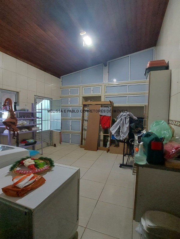 Casa à venda com 3 quartos, 250m² - Foto 21