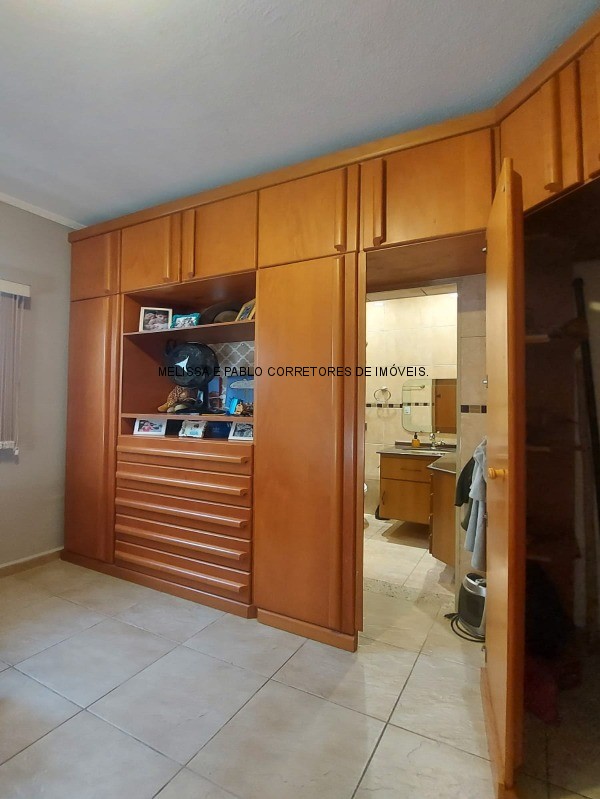 Casa à venda com 3 quartos, 250m² - Foto 5