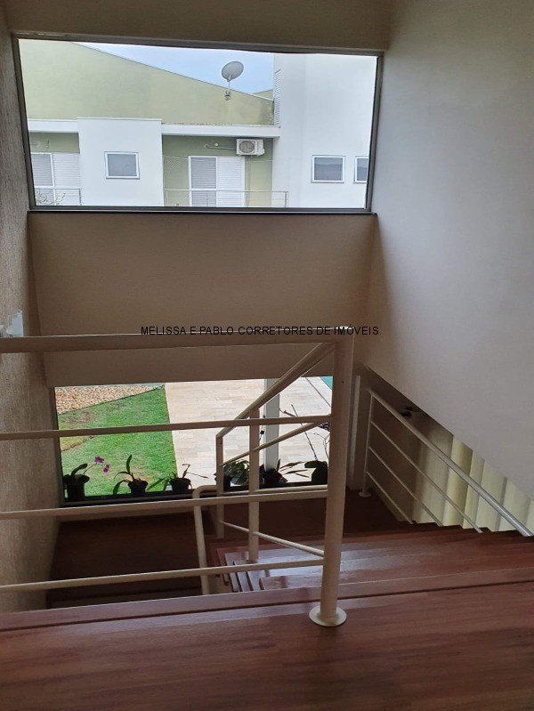 Casa à venda com 3 quartos, 300m² - Foto 9