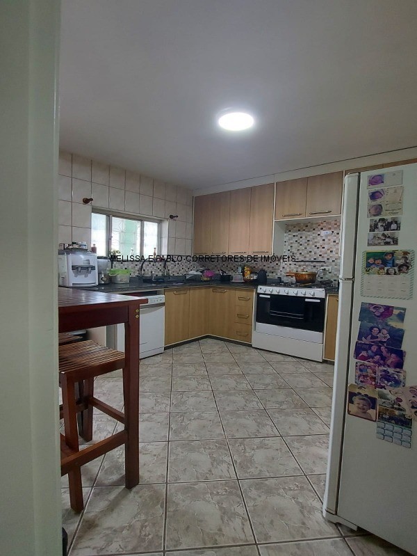 Casa à venda com 3 quartos, 250m² - Foto 19