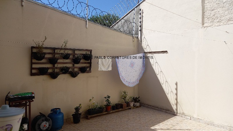 Casa à venda com 3 quartos, 89m² - Foto 16