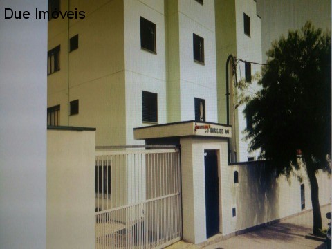 Apartamento à venda com 2 quartos, 70m² - Foto 1