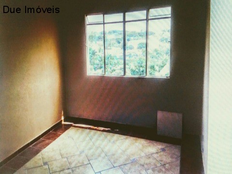 Apartamento à venda com 2 quartos, 70m² - Foto 3