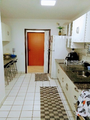 Apartamento para alugar com 3 quartos, 75m² - Foto 8