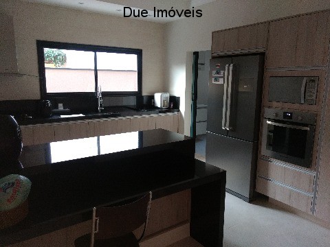 Casa à venda com 4 quartos, 290m² - Foto 21