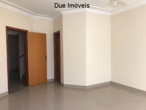 Casa à venda com 3 quartos, 174m² - Foto 5