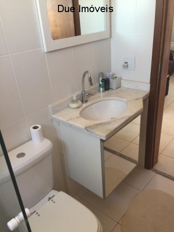 Apartamento à venda com 2 quartos, 70m² - Foto 15