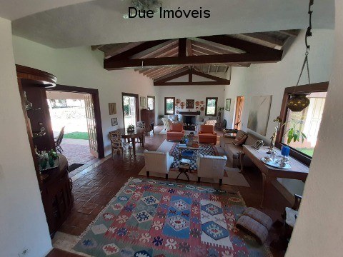 Casa para alugar com 4 quartos, 780m² - Foto 16