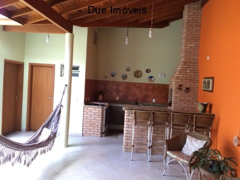 Casa à venda com 3 quartos, 300m² - Foto 4