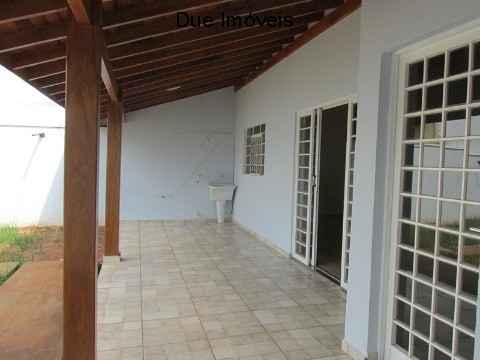 Casa à venda com 3 quartos, 123m² - Foto 13