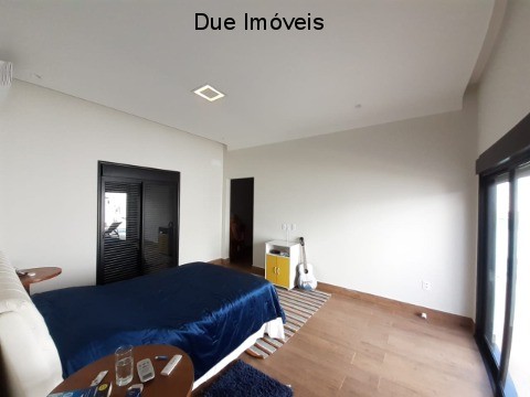 Casa à venda com 3 quartos, 253m² - Foto 14