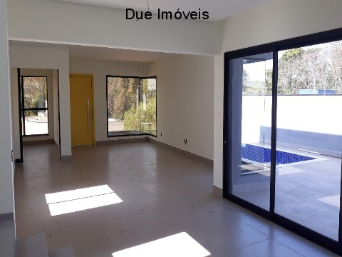 Casa à venda com 3 quartos, 400m² - Foto 3