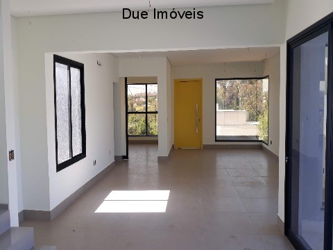 Casa à venda com 3 quartos, 400m² - Foto 4