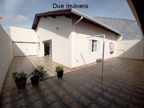 Casa à venda com 3 quartos, 164m² - Foto 28