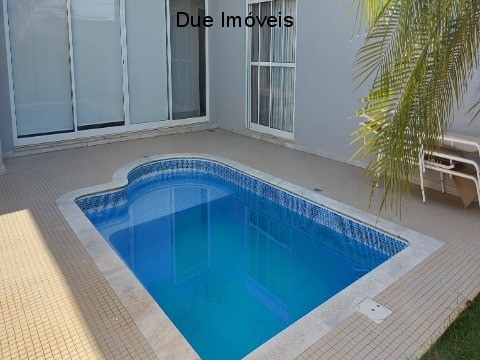 Casa à venda com 4 quartos, 248m² - Foto 18