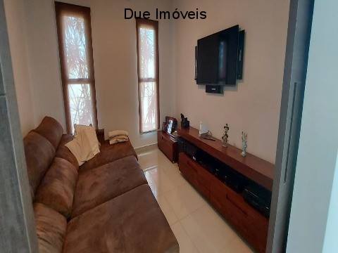 Casa à venda com 4 quartos, 248m² - Foto 9