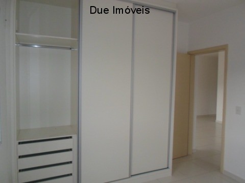 Apartamento para alugar com 2 quartos, 68m² - Foto 17