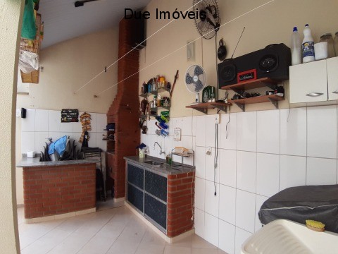 Casa à venda com 3 quartos, 186m² - Foto 8