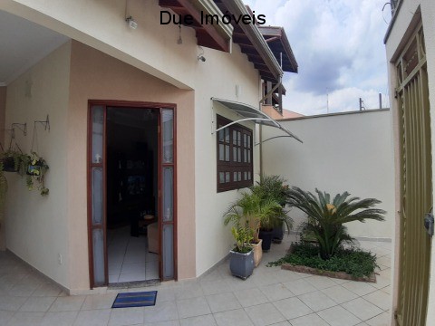 Casa à venda com 3 quartos, 186m² - Foto 4