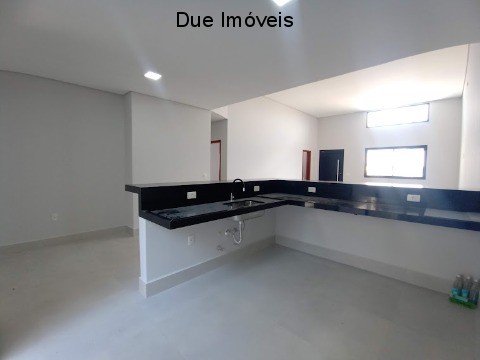 Casa à venda com 3 quartos, 140m² - Foto 11