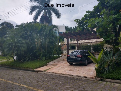 Casa à venda com 5 quartos, 655m² - Foto 1