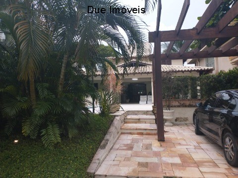 Casa à venda com 5 quartos, 655m² - Foto 2