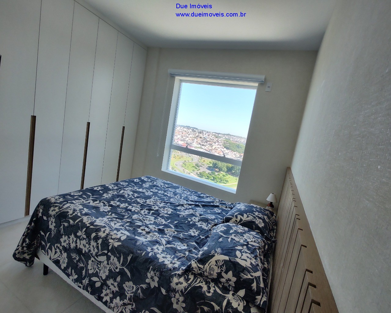 Apartamento para alugar com 3 quartos, 86m² - Foto 2