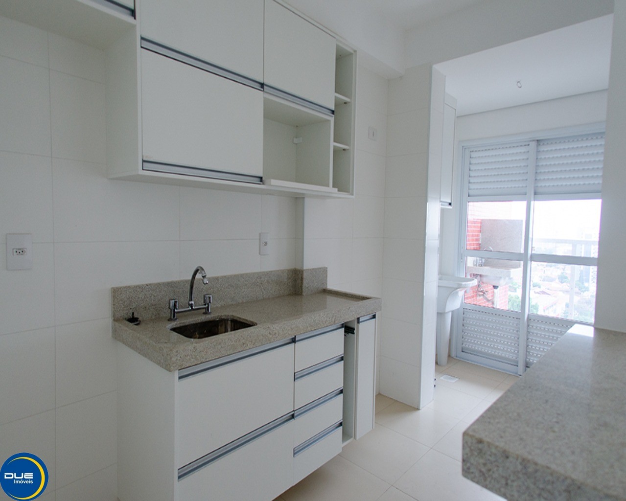 Apartamento à venda com 3 quartos, 94m² - Foto 9