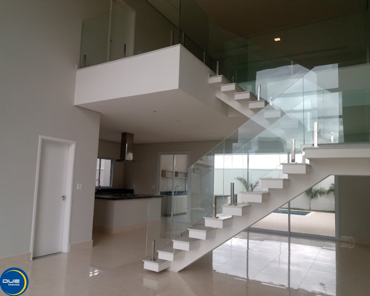 Casa à venda com 3 quartos, 286m² - Foto 7