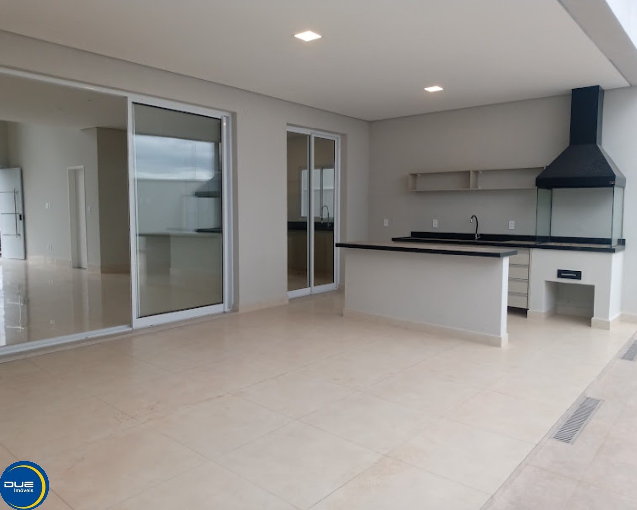 Casa à venda com 3 quartos, 286m² - Foto 16