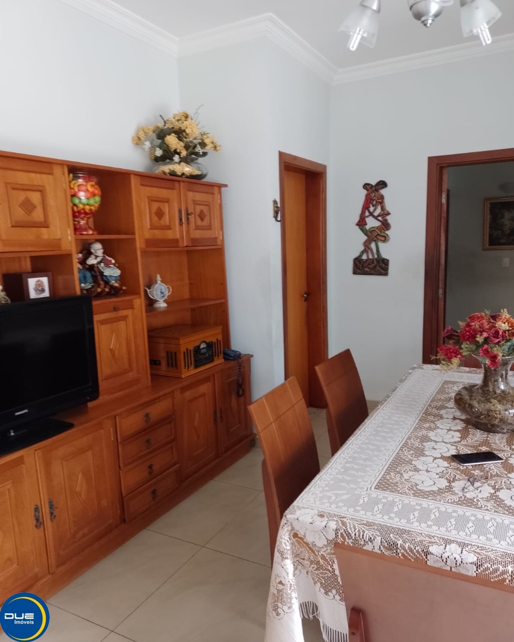 Casa à venda com 3 quartos, 235m² - Foto 9