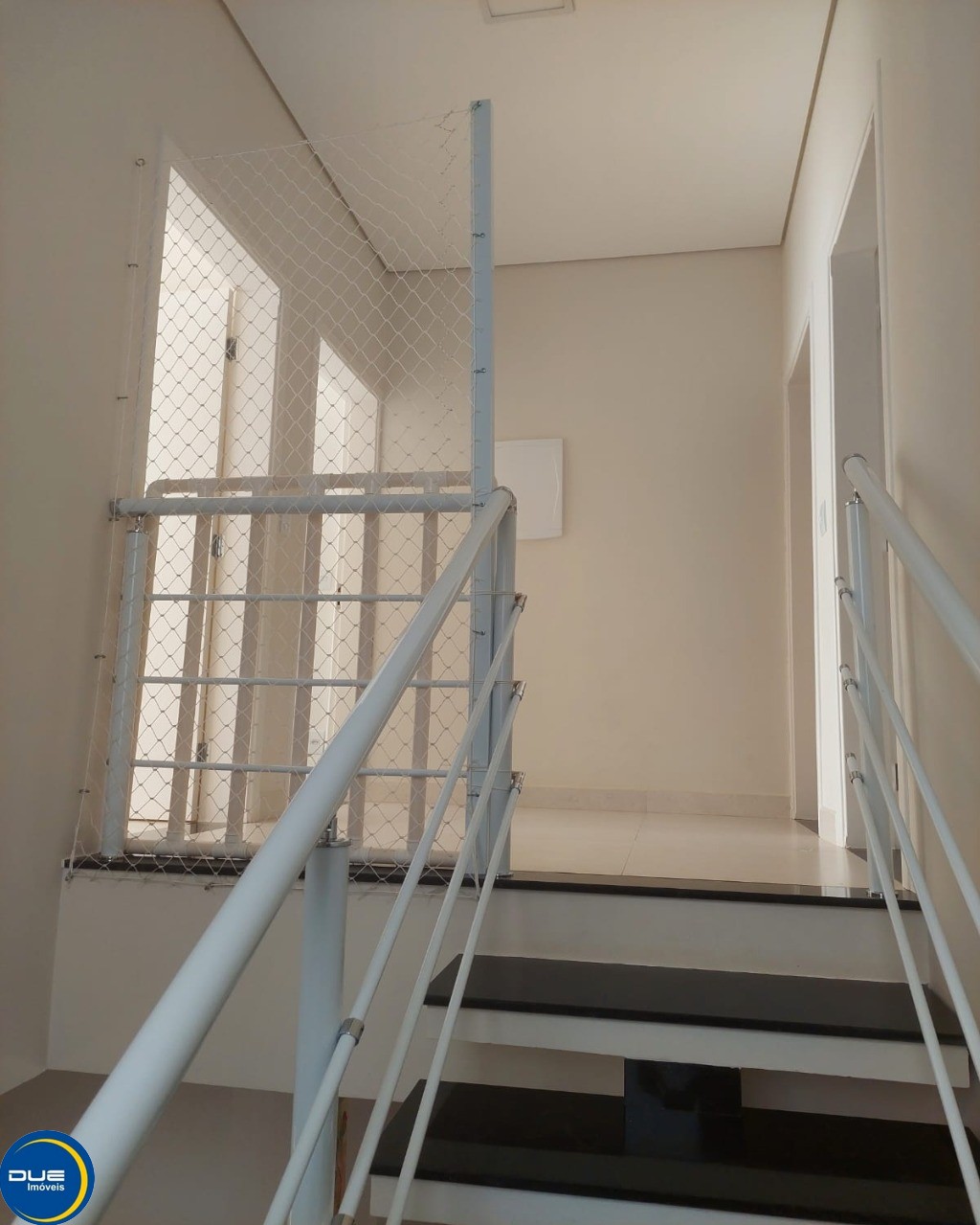 Casa à venda com 4 quartos, 272m² - Foto 19