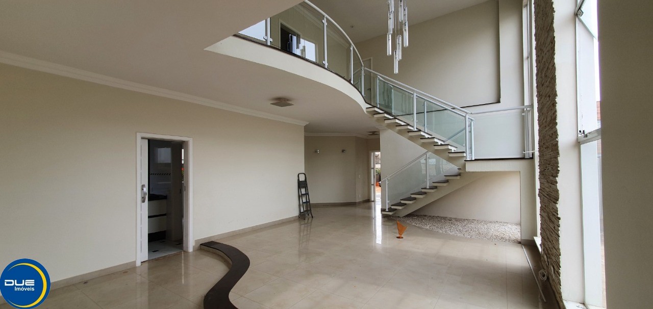 Casa à venda com 3 quartos, 332m² - Foto 6