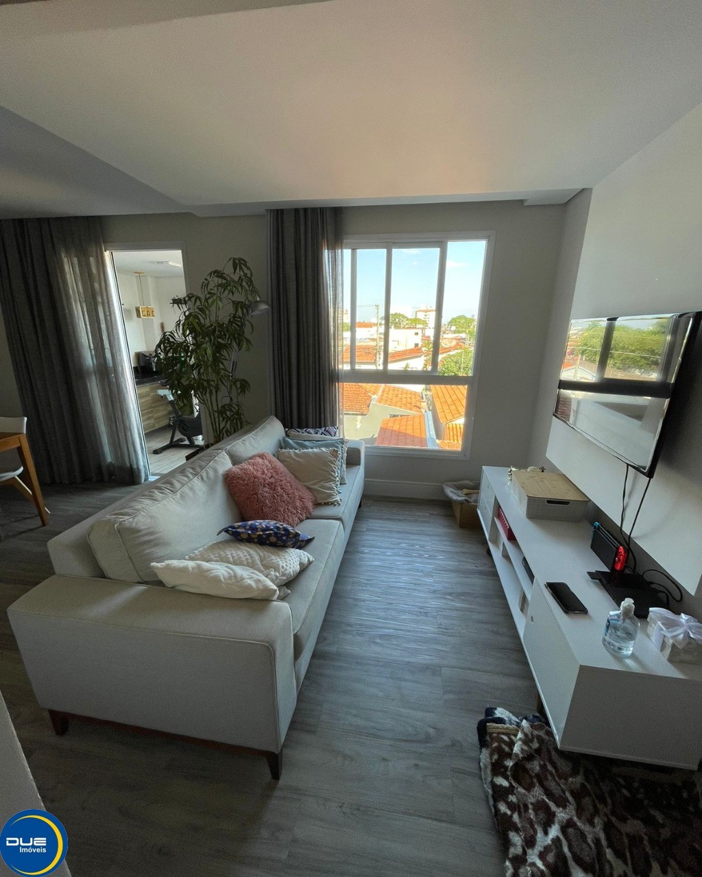 Apartamento à venda com 3 quartos, 84m² - Foto 1