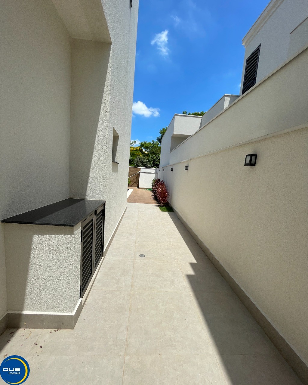 Casa à venda com 4 quartos, 282m² - Foto 32