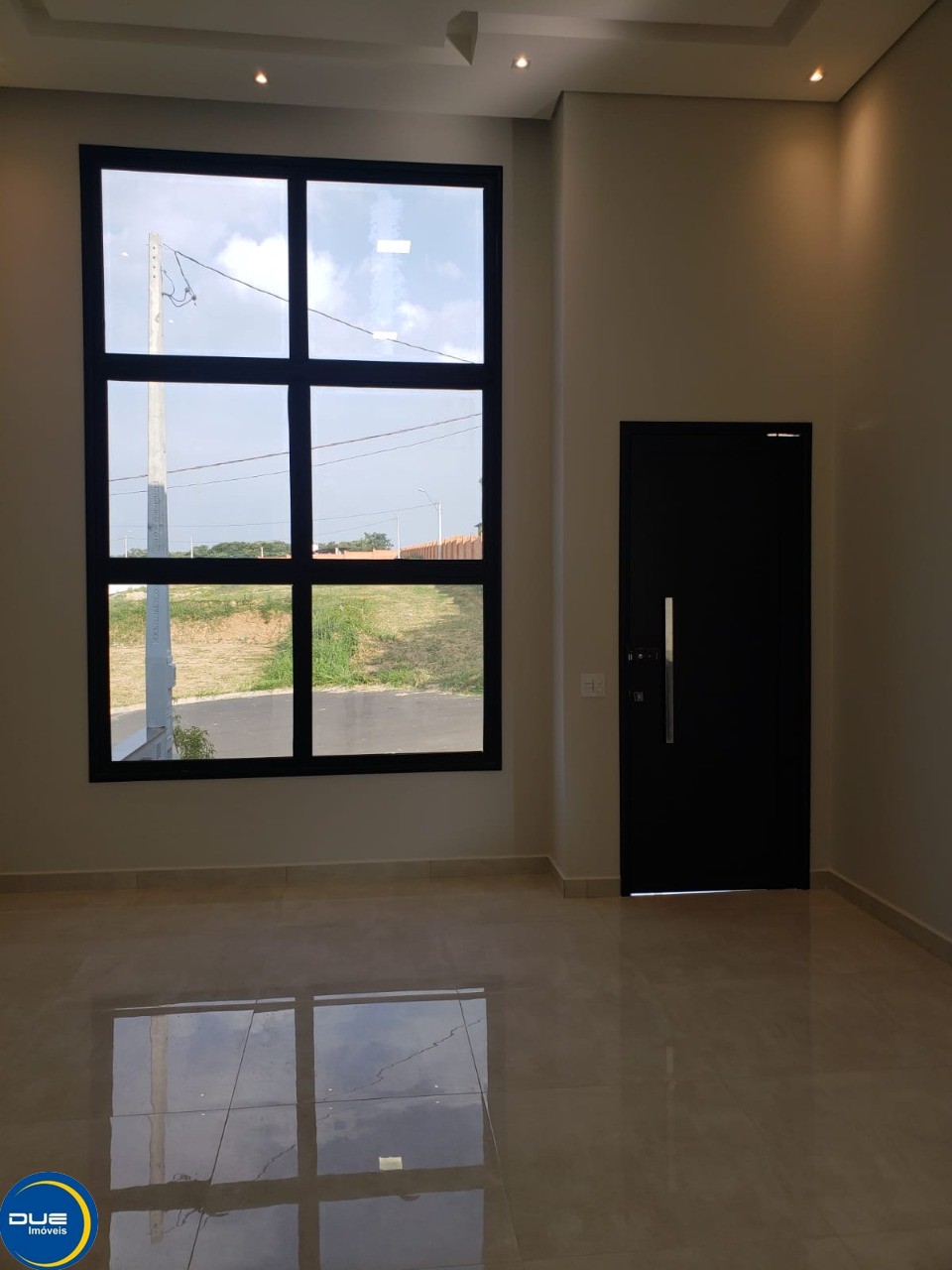 Casa à venda com 3 quartos, 250m² - Foto 4