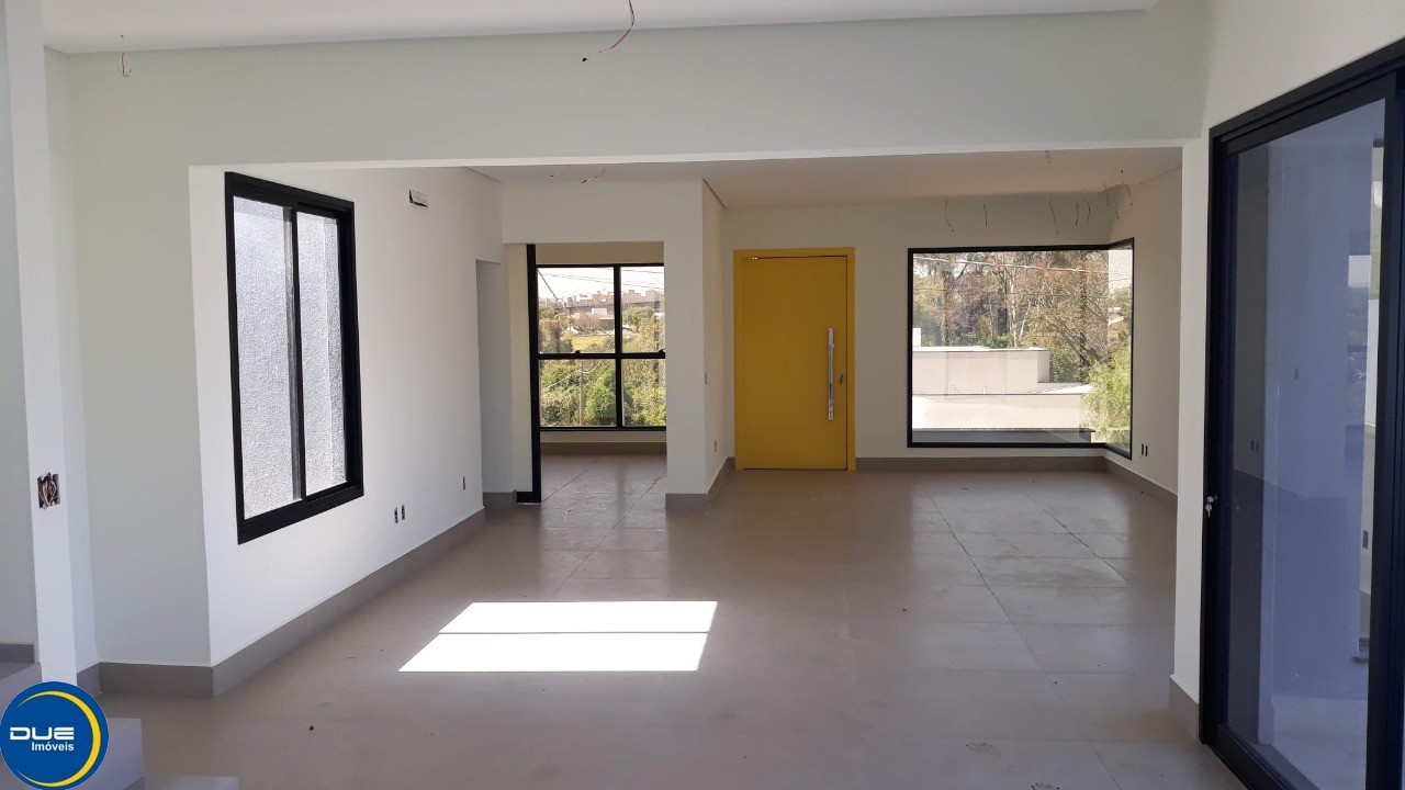 Casa à venda com 3 quartos, 400m² - Foto 7