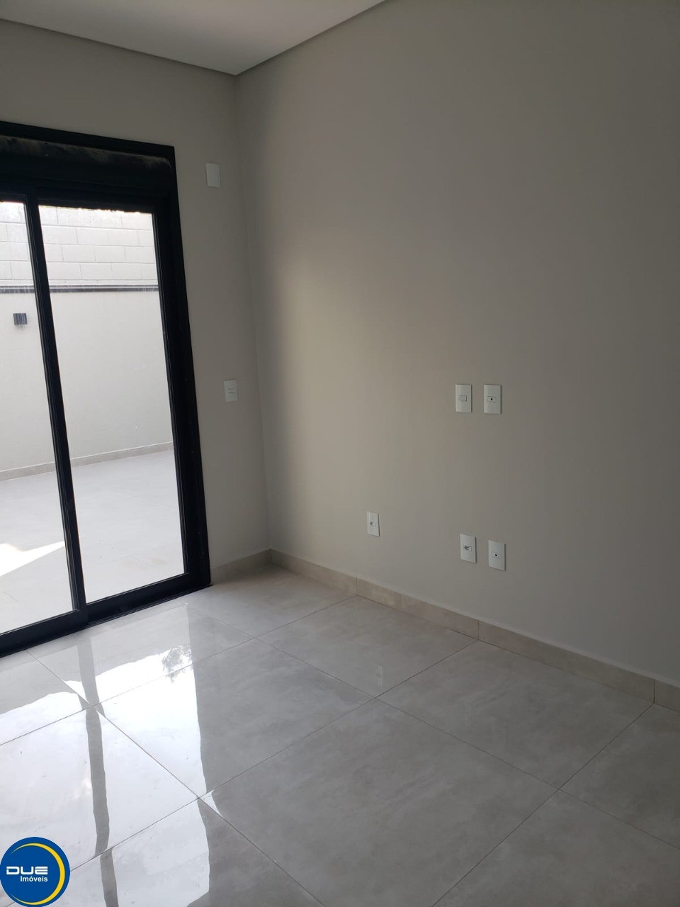 Casa à venda com 3 quartos, 250m² - Foto 6