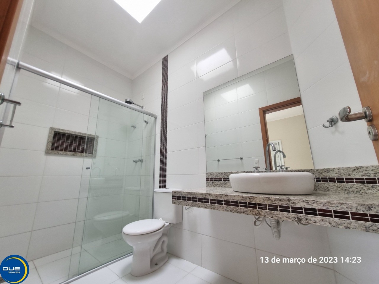 Casa à venda com 3 quartos, 150m² - Foto 11